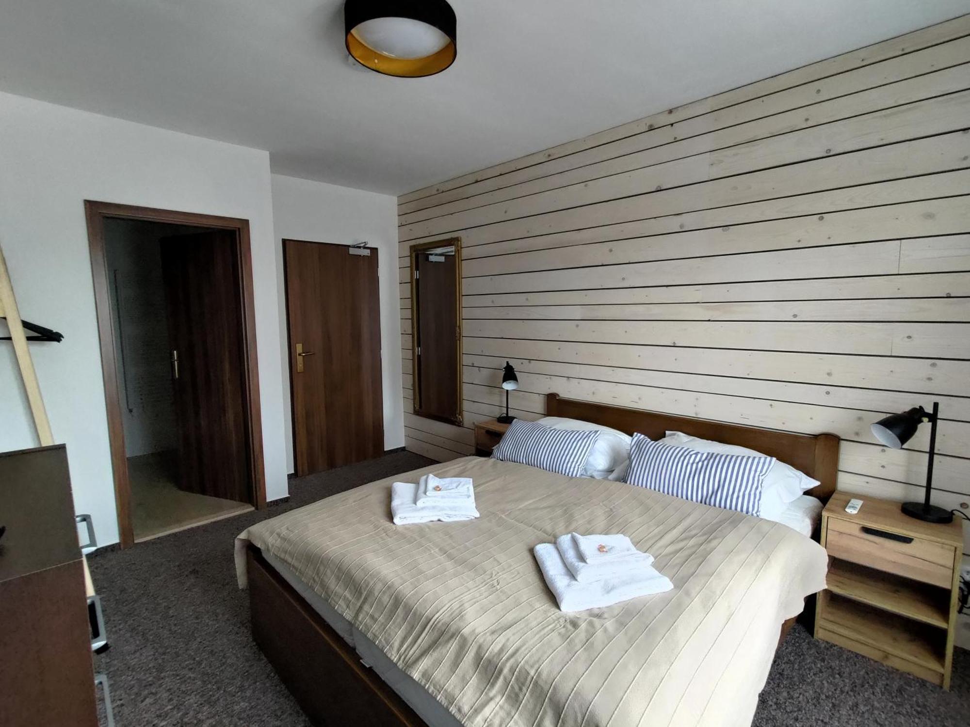 Hotel Svihak Lazensky Velké Losiny Zewnętrze zdjęcie
